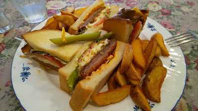 スリーチムニーズ