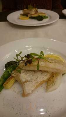 トラットリア　ルチアーノ