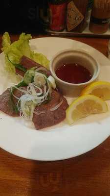 立ち呑み処とん両