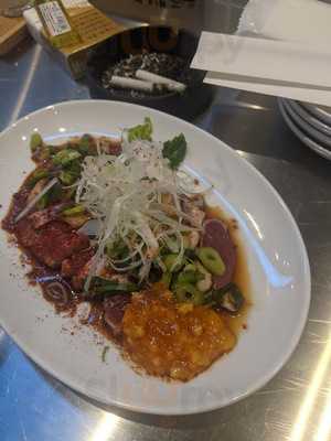 炭火バル あじと