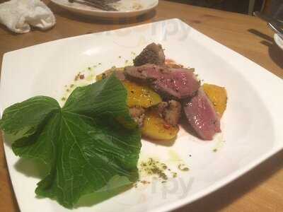 地球の幸せを夢みるバク