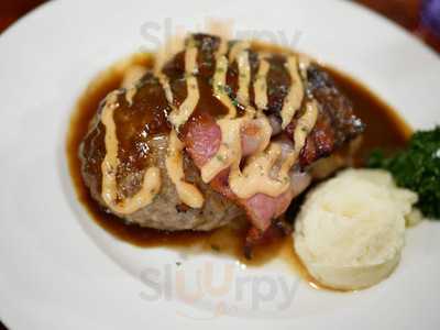 洋食屋プラムクリーク