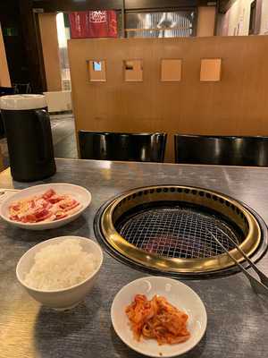 榮華亭 梅田東通り店