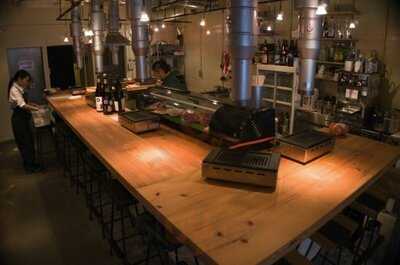 Sumibiyaki&wine にし