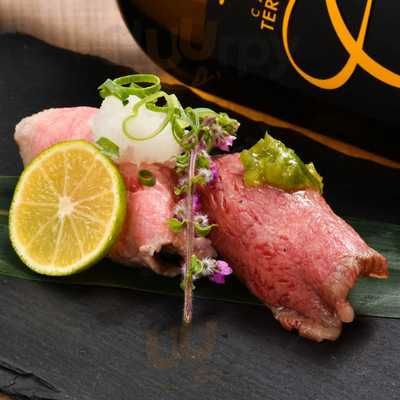 溶岩焼きキッチン グラッシーズ