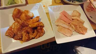 焼肉 ホルモン じゃん