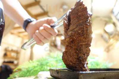 創作あか牛バル×寿司35table（サンゴテーブル）心斎橋