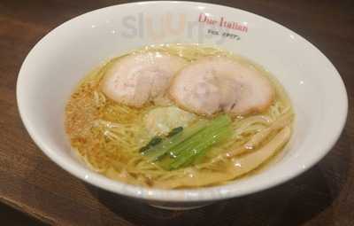 黄金の塩らぁ麺 ドゥエイタリアン 大阪店