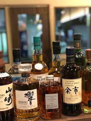 楽 ジャパニーズタパスと日本酒