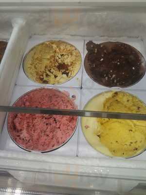 サーティワンアイスクリーム　イオンモール大阪ドームシティ店