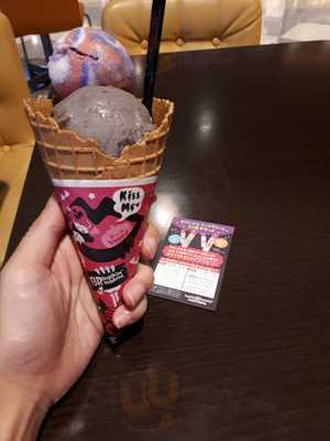 サーティワンアイスクリーム　イオンモール大阪ドームシティ店