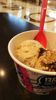 サーティワンアイスクリーム　イオンモール大阪ドームシティ店