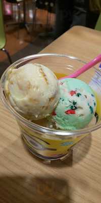 サーティワンアイスクリーム　イオンモール大阪ドームシティ店