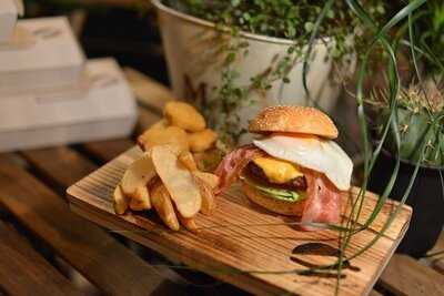 バーガープロダクツ なんば店