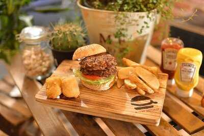 バーガープロダクツ なんば店