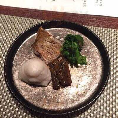 日本酒とワイン 雪洞