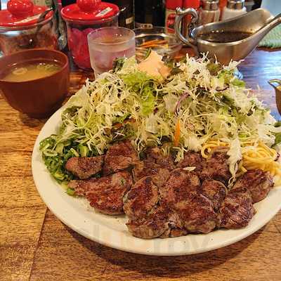 ステーキハウスキューブ