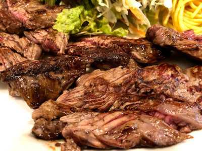 ステーキハウスキューブ