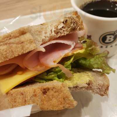 Cafe Break クリスタ長堀店