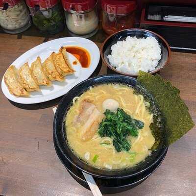 横浜家系ラーメン 一蓮家 アメ村店