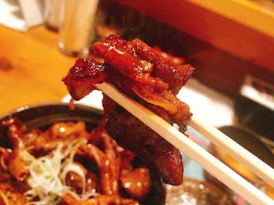 朝挽き和豚専門店 かしら屋