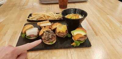 Zocバーガー 南森町店