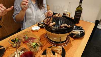 ワインとジンギスカン専門店 ひつじ食堂