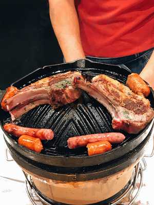 ワインとジンギスカン専門店 ひつじ食堂