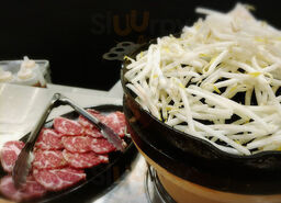 ワインとジンギスカン専門店 ひつじ食堂