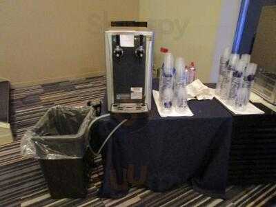 Tenjin Monolith 天神モノリス