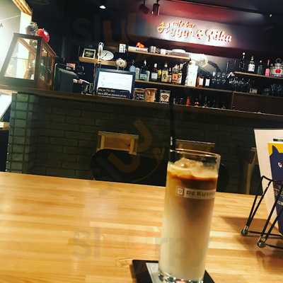 カフェバー ヒュッゲ＆フィーカ