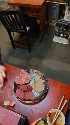 炭火焼ホルモン 千一夜