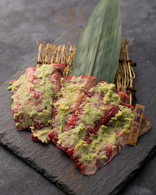 焼肉 肉八 道頓堀本店