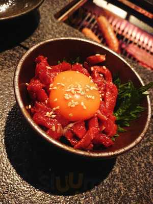 焼肉 肉八 道頓堀本店