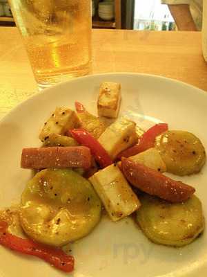 スタンドミルクホール