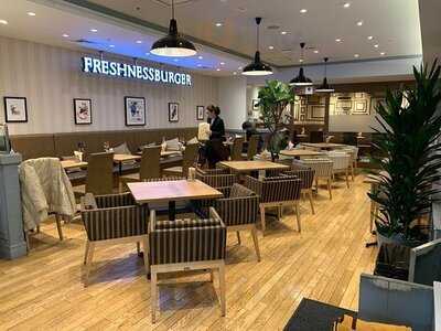フレッシュネスバーガー 天満橋omm店