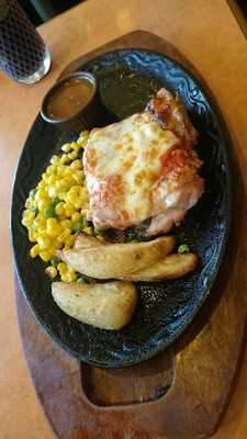 サイゼリヤ 京橋コムズガーデン