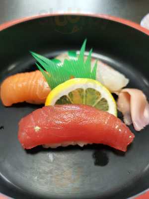 くわぎ小料理店