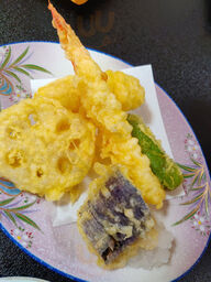 くわぎ小料理店