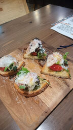 Okomori Sakaba まるく