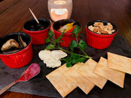 クラフトハートダイニング