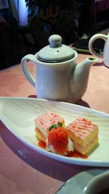 コム シェ トワ