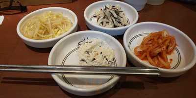 韓国家庭料理アリラン 大阪駅前第2ビル店