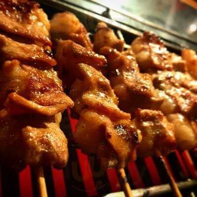 串焼きホルモン 梅しん 六角店