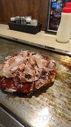 鉄板ダイニング まんまる