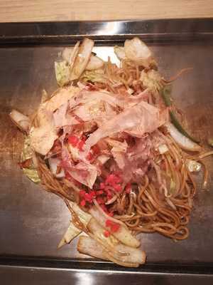 鉄板ダイニング まんまる