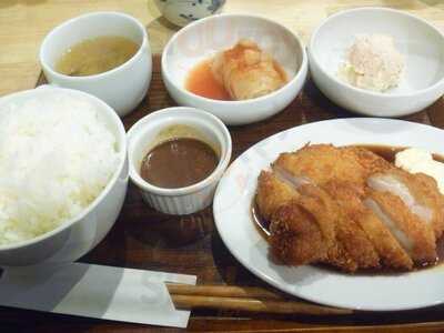 洋食 アン・ルパ