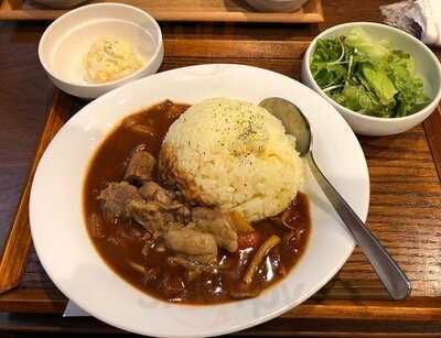 洋食 アン・ルパ