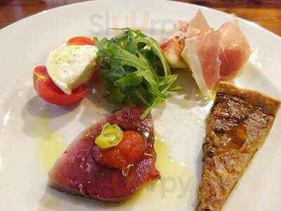 オステリア カヴァタッピ