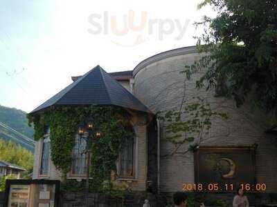 京都嵐山オルゴール博物館レストラン赤い靴